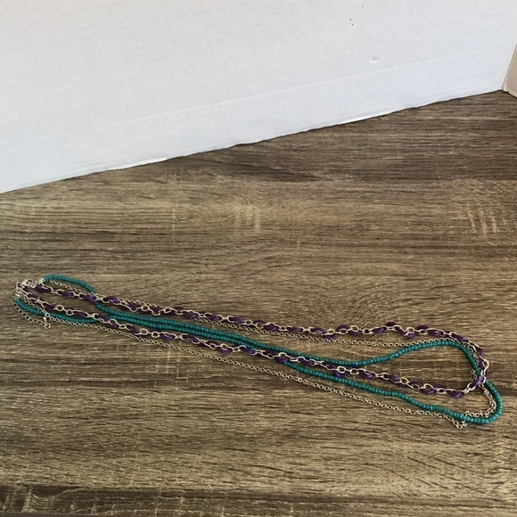 Three  Strand Necklace - Picture 2 of 4